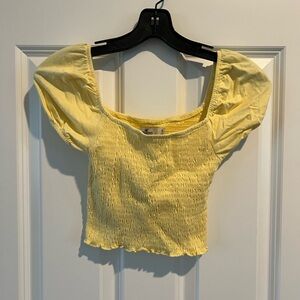 Hollister Light Yellow Puff Sleeve Blouse